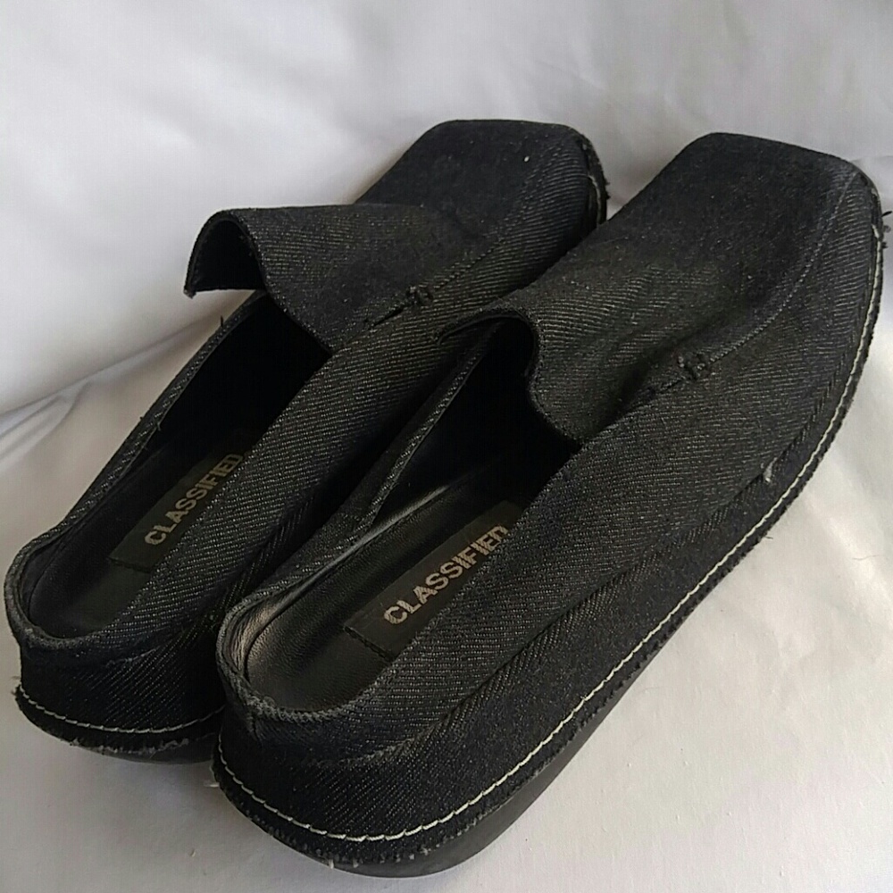 Shoes - Picture 6 of 7